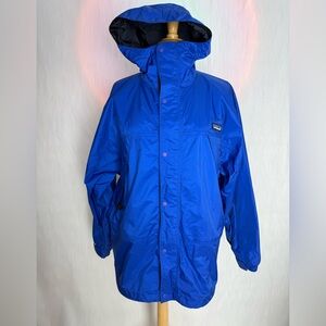 Patagonia Lightweight Jacket SIZE KIDS XL (compares to a women’s L)